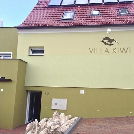 Villa Kiwi Mikulov Buitenkant foto