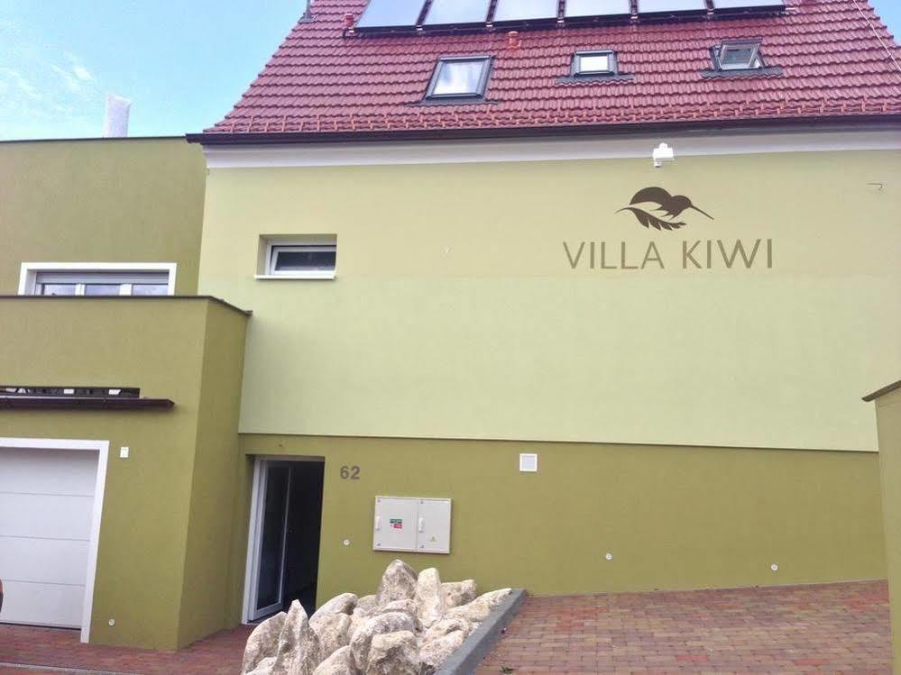Villa Kiwi Mikulov Buitenkant foto